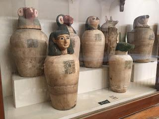 Cerámicas, vasos fúnebres de las tumbas egipcias. Fotografia_Viajes_Egipto. Abuelohara