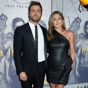Jennifer Aniston parece embarazada en la premiere de The Leftovers (FOTO)