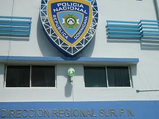 Apresan en Liceo de Barahona a menor tenía pistola en mochila.