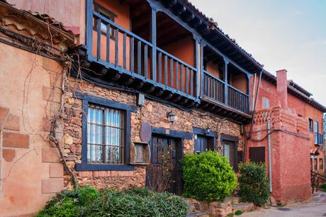 Ruta de los pueblos rojos de Segovia. Madriguera