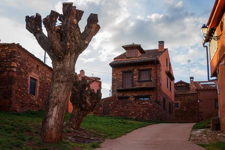 Ruta de los pueblos rojos de Segovia. Madriguera