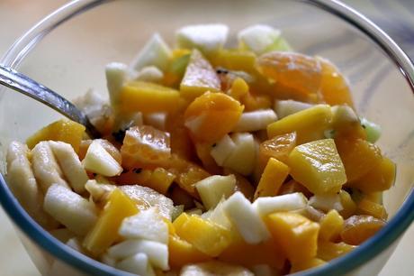 La banana o cambur es una de las frutas más populares, ve... banana