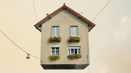 Las mágicas casas voladoras de Laurent Chéhère