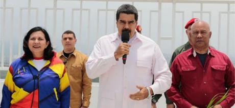 Presidente acusó a Smolansky de pedir que Venezuela sea bombardeada