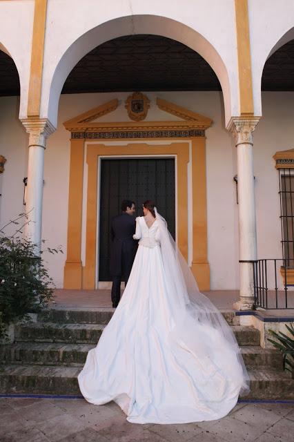 Lorena y Carlos, una romántica boda en Sevilla