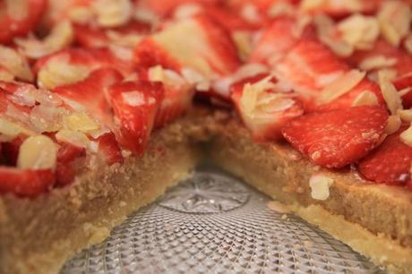 tarta de fresas y almendra