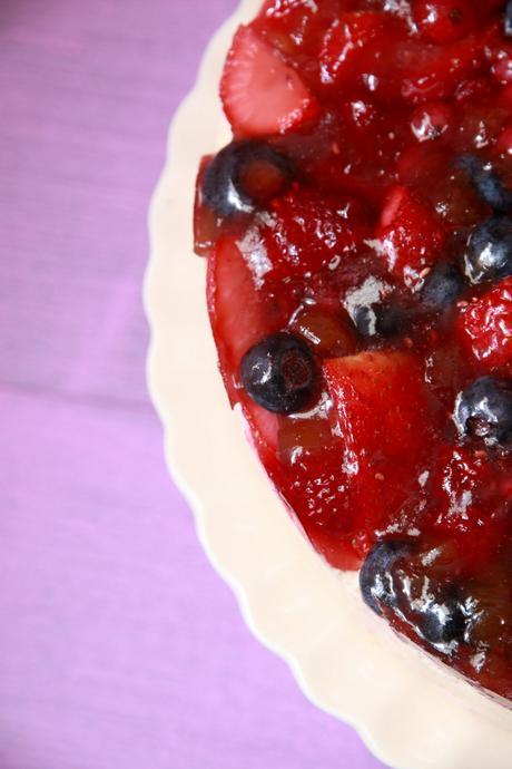 Tarta de arroz con leche  y frutas del bosque