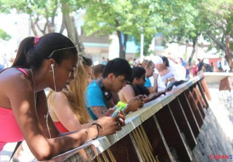 ETECSA bajará a 15 CUC las recargas pero no duplicará el saldo