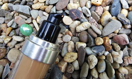 Base de maquillaje HD de Make up for ever, natural, invisible, con cobertura y perfecta