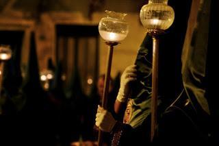 SEMANA SANTA ... Y NO ESTOY PARA FAROLILLOS.