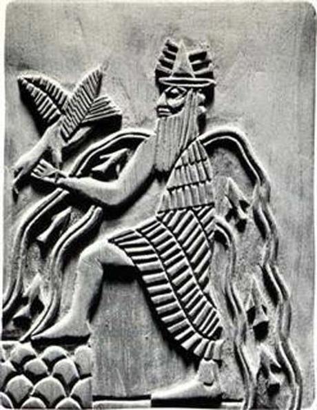El dios sumerio Enki. Reproducción moderna de un detalle del sello de Adda (c. 2300 a. C.) 