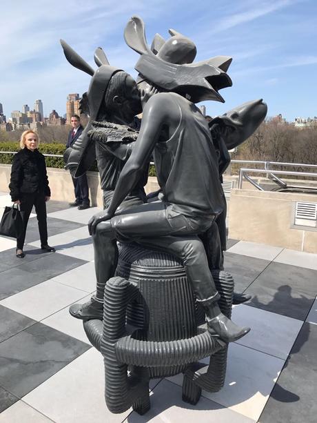 Villar Rojas en la cúspide: “El teatro de la desaparición” en la terraza del MET Villar Rojas en la cúspide: “El teatro de la desaparición” en la terraza del MET
