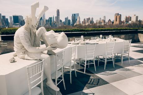 Villar Rojas en la cúspide: “El teatro de la desaparición” en la terraza del MET Villar Rojas en la cúspide: “El teatro de la desaparición” en la terraza del MET