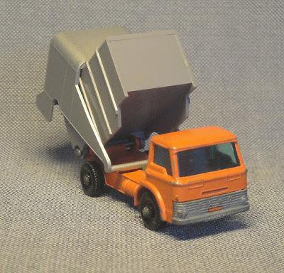 Un camión recolector de basura