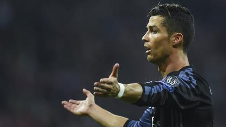 Agentes de Cristiano Ronaldo reaccionan ante rumor de periódico Aleman