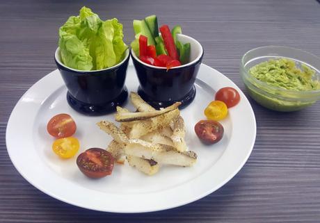 PESCADO CRUJIENTE CON CRUDITES Y GUACAMOLE