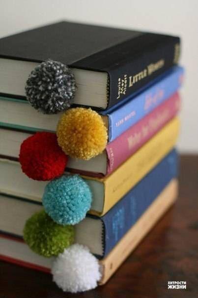 Día del Libro: marcapáginas / Book day: handmade bookmarks