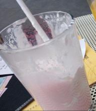 WE LOVE BURGERS , sus burgers que tardan una hora! y sus mentiras…