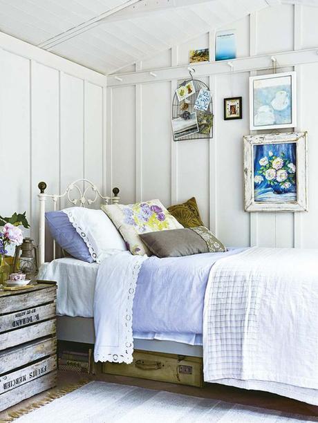country style bedroom, deco ideas white painted iron bed