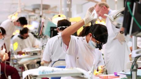 Opciones para estudiantes después de completar BDS en la India Opciones para estudiantes después de completar BDS en la India