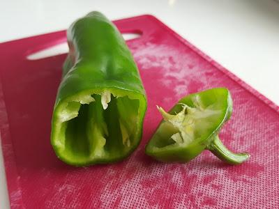 PIMIENTOS RELLENOS EN TOMATE