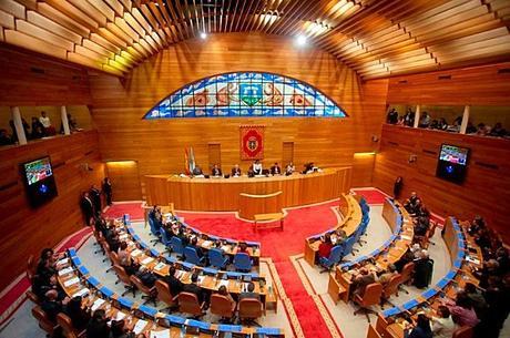 El Hermano Vázquez Fouz pide el reconocimiento de nuestra Honorabilidad al recibir la medalla del Parlamento de Galicia