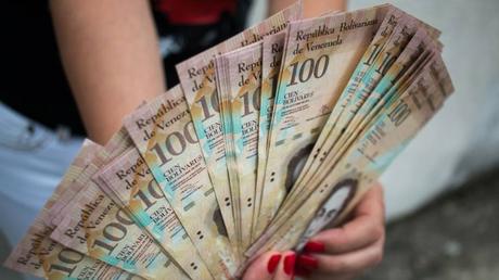 Se le termina el tiempo: #Billetes de 100 bolívares tienen las horas contadas