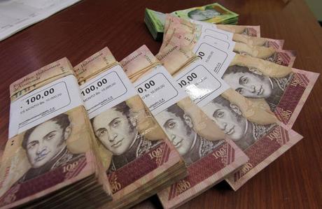 Se le termina el tiempo: #Billetes de 100 bolívares tienen las horas contadas