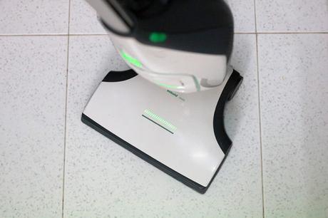 Probamos la nueva aspiradora vertical Kobold VK200 de Vorwerk