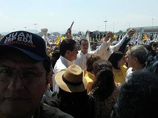 LOS PROMOTORES DEL CAMBIO TOMAN PROTESTA ANTE EL CANDIDATO A GOBERNADOR DEL ESTADO DE MÉXICO POR EL PRD