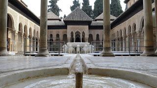Fuente de los leones, Alhambra conjugandoadjetivos