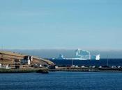 Impresionante iceberg apareció costas Canada