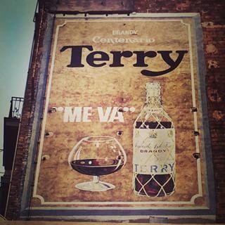 TERRY ME VA, EN PLAÇA MOLINA LO HAN BORRADO...A LA BARCELONA D' ABANS, D' AVUI I DE SEMPRE...20-04-2017...!!!