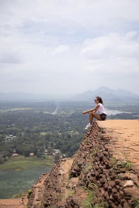 Sri Lanka, V