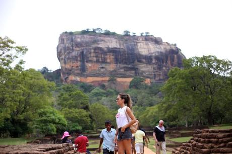 Sri Lanka, V