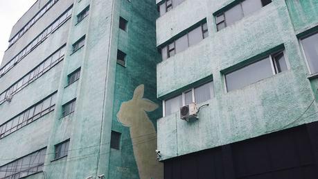 Street art que brilla en la oscuridad para darle un nuevo significado