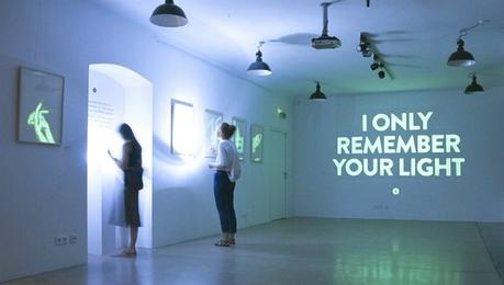 Street art que brilla en la oscuridad para darle un nuevo significado