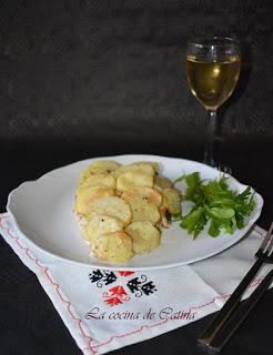 Dorada con corteza de patata