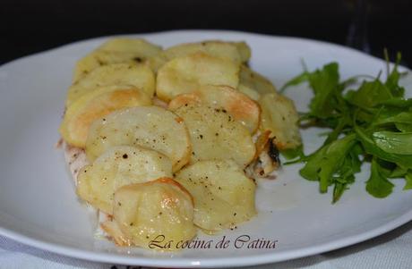 Dorada con corteza de patata