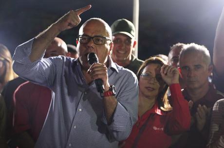 [Arrechos] Jorge Rodríguez advierte a Guanipa y Guerra: “Donde se escondan, los vamos a encontrar”