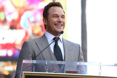 Con emoción, Chris Pratt, recibe su estrella