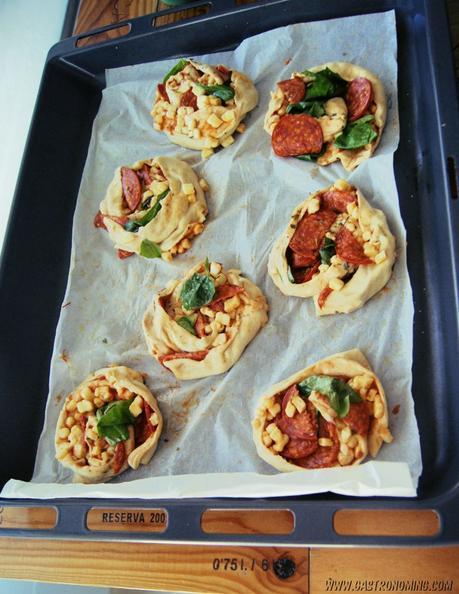 Pizza rolls