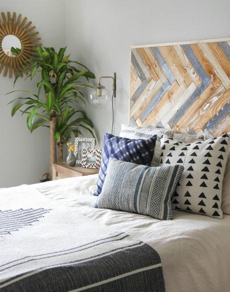 Antes  y después de un dormitorio con aire colonial