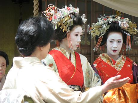 Ohaguro, la antigua moda de pintarse los dientes en Japón