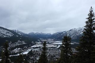 TUNNEL MOUNTAIN