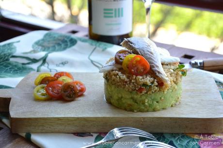 Timbal de Quinoa y Guacamole con Filetes de Dorada