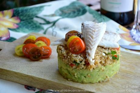Timbal de Quinoa y Guacamole con Filetes de Dorada