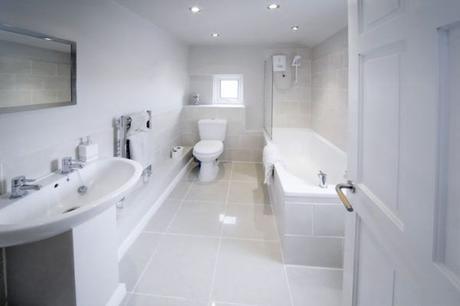 UNA NUEVA OPCIÓN LA PINTURA PARA AZULEJOS UNA NUEVA OPCIÓN LA PINTURA PARA AZULEJOS