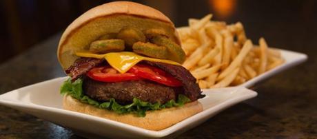 Por qué los ciclistas no deben comer hamburguesas