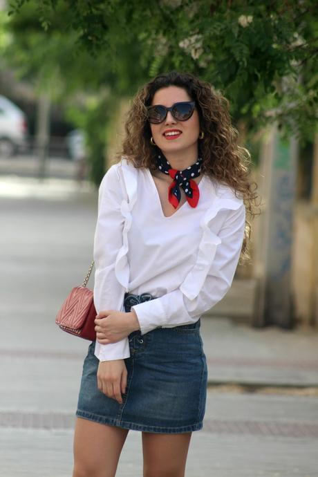 Camisa volantes+ falda denim